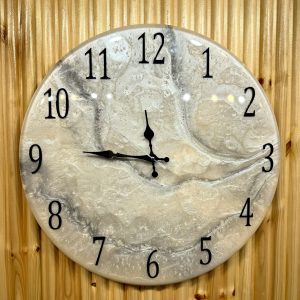 Krem ve gri renkli epoksi saat, 45 cm