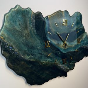 Zümrüt doğal taşlı el yapımı epoksi jeoda, altınla mermer efekti